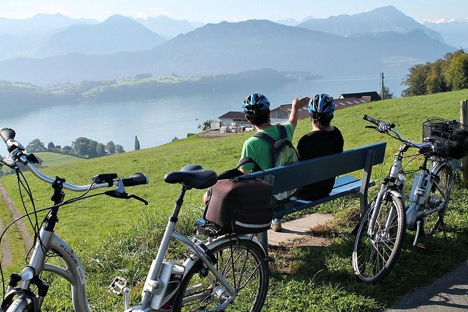 Swiss Knife Valley E-Bike Tour & Lake Lucerne Cruise