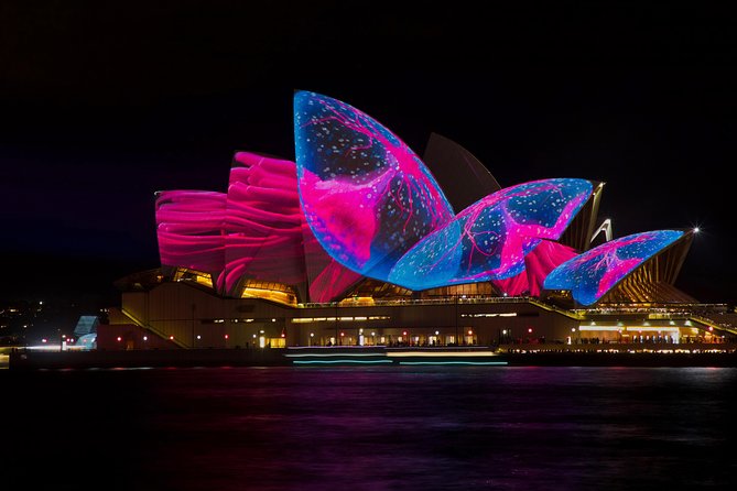 Sydney Private Night Tours by Locals: 100% Personalized