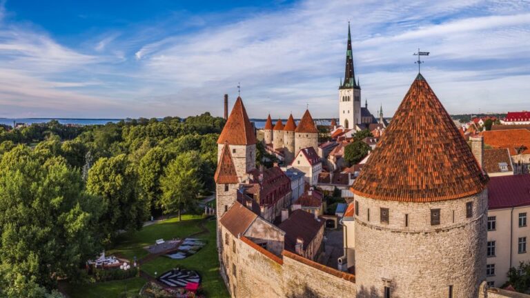 Tallinn: 3-Day Roundtrip Cruise to Stockholm With Breakfast