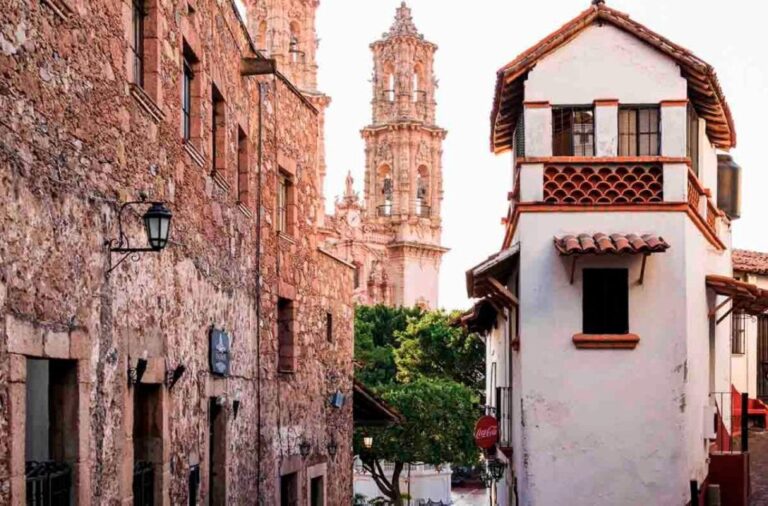 Taxco Travel: Lovely Town and Explore Cacahuamilpa Caves