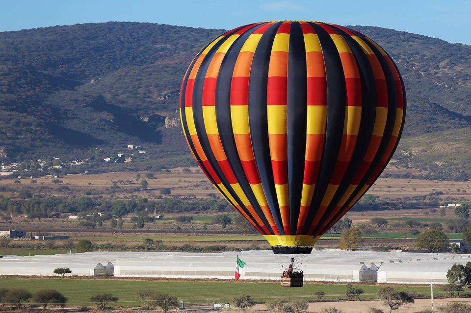 1 tequisquiapan shared hot air balloon flight and breakfast Tequisquiapan: Shared Hot Air Balloon Flight and Breakfast