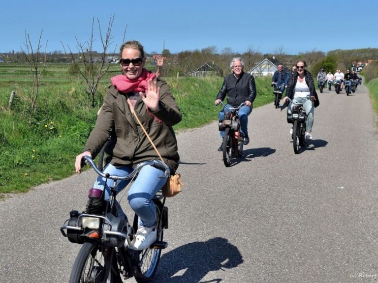 Texel: Solex Moped Rental