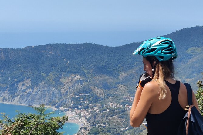 The Heart of the 5 Terre: Monterosso and National Park Ebike Tour