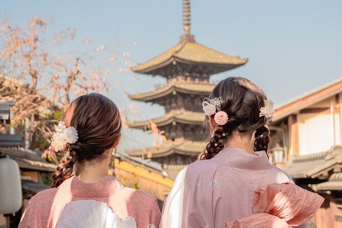 [To Kyoto・Kiyomizu Temple] 3 Minutes on Foot, Yukata (Kimono) Plan. You Can Explore Sightseeing Spots and the Townscape All Day (Return by 5 P.M.)