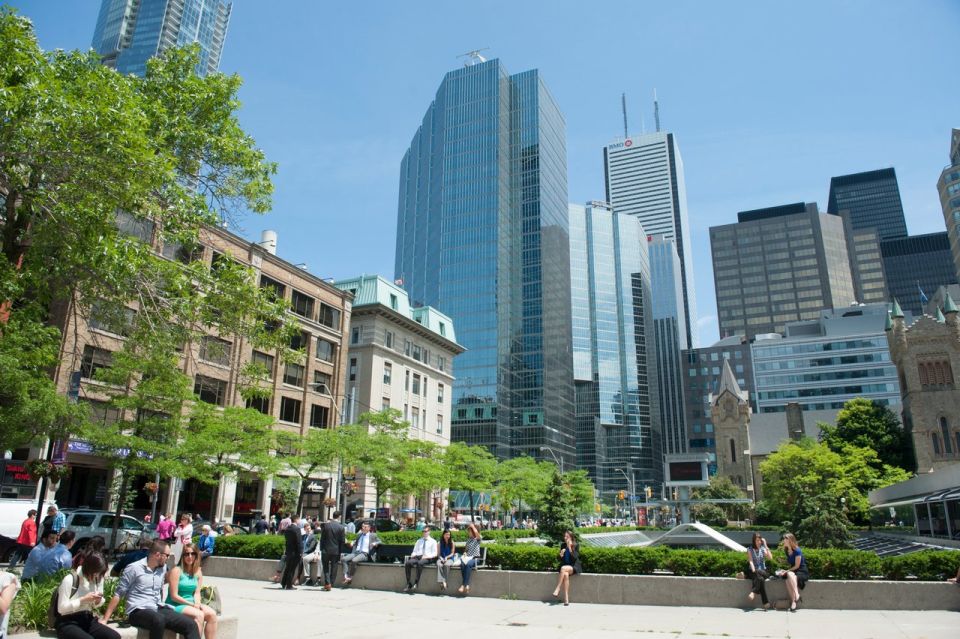 Toronto: City Highlights Walking Tour