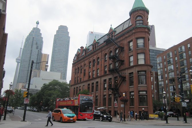 Toronto Downtown Private Walking Tour