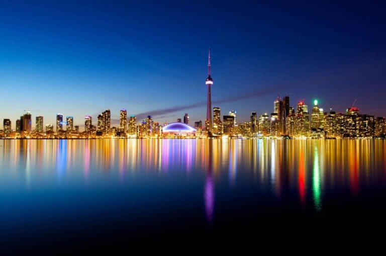 Toronto: Full Moon Sail on Lake Ontario