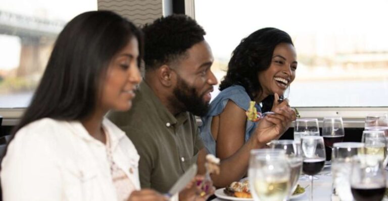 Toronto: Mothers Day Premier Cruise With Brunch or Dinner