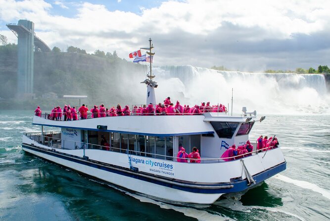 Toronto: Niagara Falls Day Tour With Boat and Behind the Falls