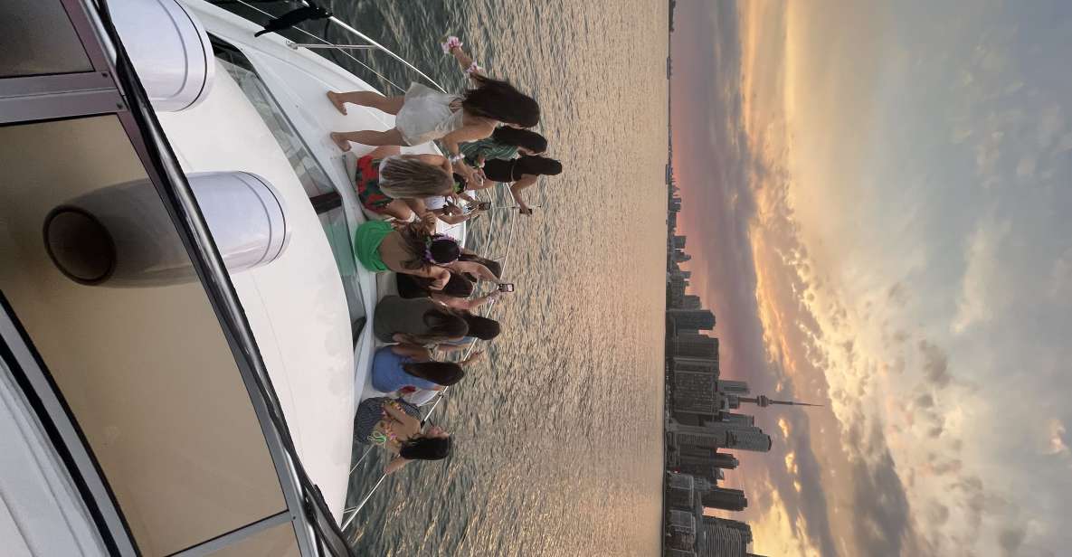 1 toronto private luxury yacht sightseeing cruise prosecco Toronto: Private Luxury Yacht Sightseeing Cruise & Prosecco