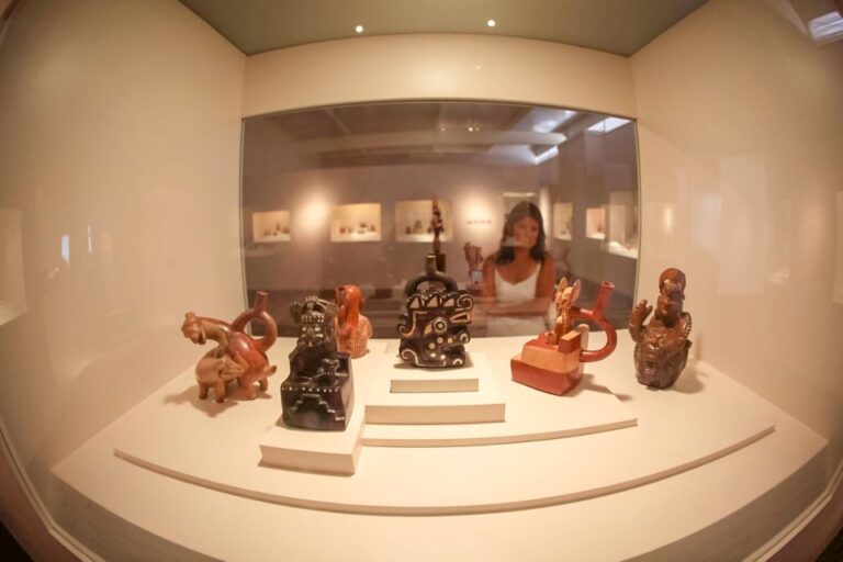 Tour to Larco Museum in Lima