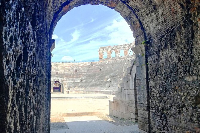 Tour to the Arena Di Verona at the Gladiators Time