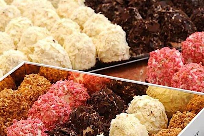 Tour to the Sweetest Delicacies in Düsseldorf With Many Samples