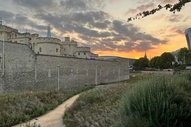 Tower of London Private Walking Tour for Families and Friends