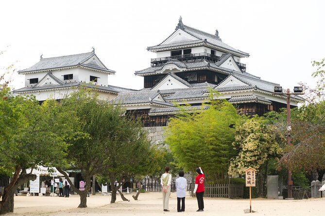 1 town walk stroll around matsuyama castle and enjoy local shopping [Town Walk] Stroll Around Matsuyama Castle and Enjoy Local Shopping