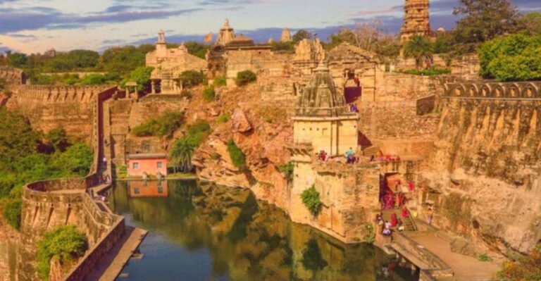 Transfer From Udaipur To Jaipur Via Chittorgarh Fort