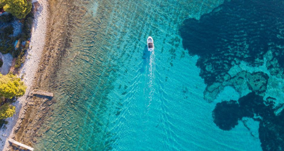 1 trogir white lagoon maslinica blue lagoon speedboat tour Trogir: White Lagoon, Maslinica & Blue Lagoon Speedboat Tour