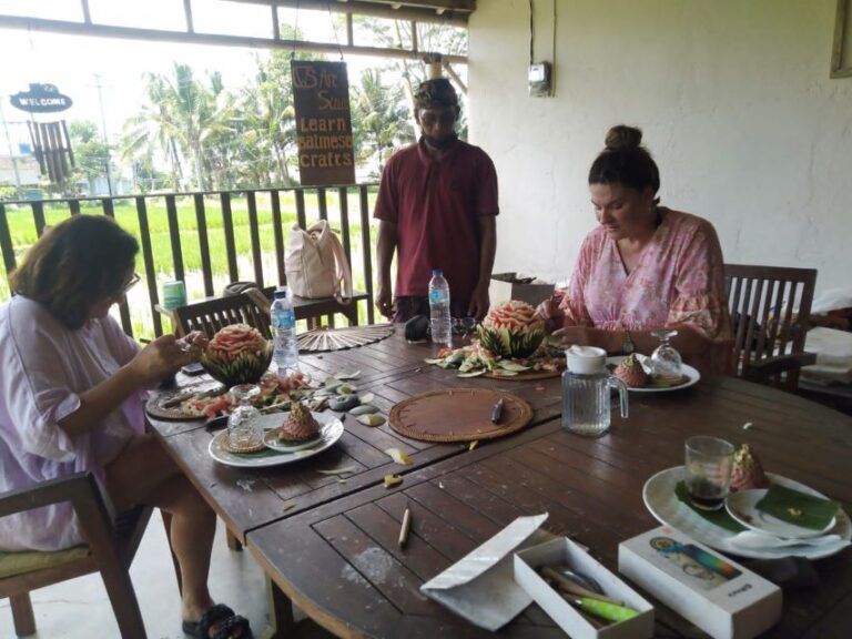 Ubud: Three- Hour Balinese Decorative Fruit Carving Class