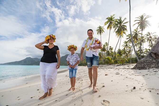 Unique and Memorable Private Photo Session in the Heart of Moorea Combo Terre-Mer