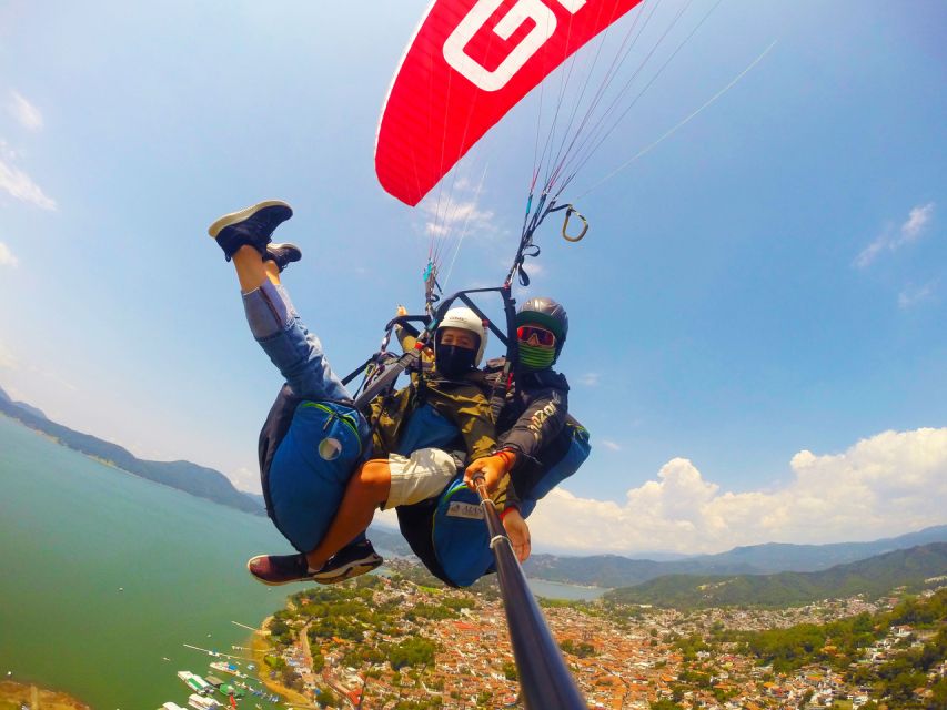 Valle De Bravo: Paragliding Flight