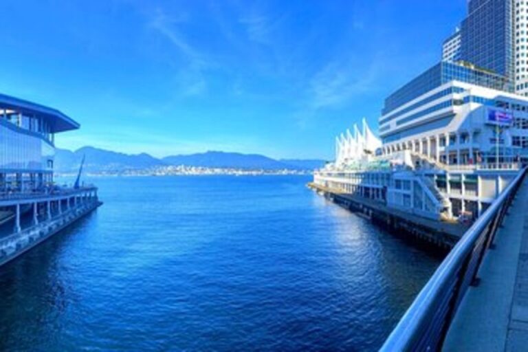 Vancouver City Private Tour With Taste of India