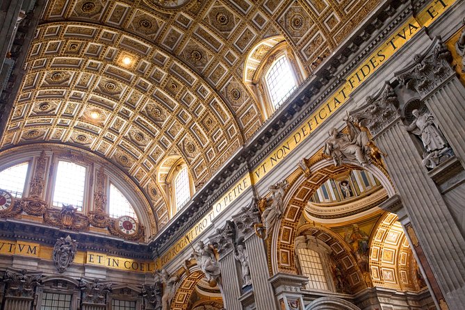 Vatican Private Tour –Museums and Sistine Chapel With Raphael Rooms