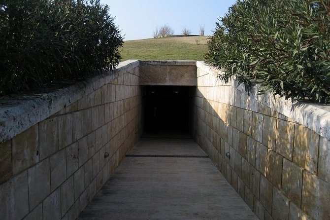 1 vergina royal tombs half day private tour from thessaloniki group price Vergina Royal Tombs Half Day Private Tour From Thessaloniki - Group Price!