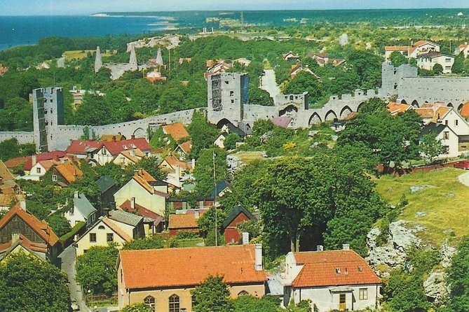 Visby Private Transfer From Visby City Centre to Visby Airport