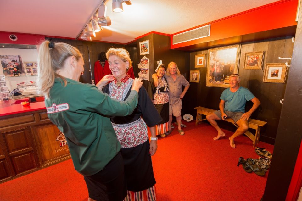 1 volendam photo opportunity in traditional dutch costume Volendam: Photo Opportunity in Traditional Dutch Costume