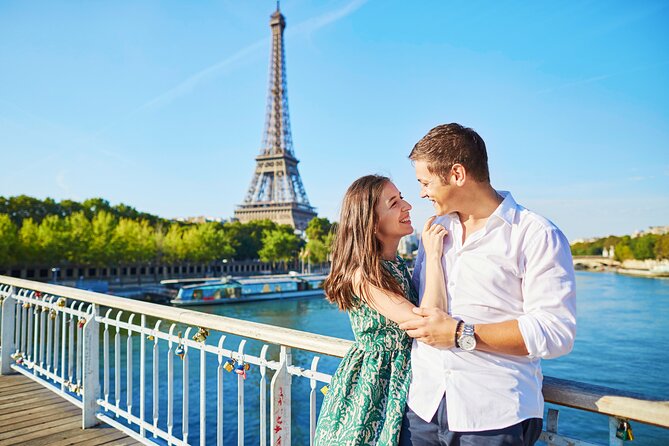 Walking Tour of Paris Old Town and Seine River Cruise