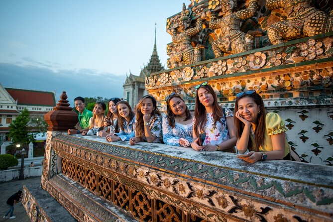 Wat Pho and Wat Arun Walking Tour: Last-minute Booking Available