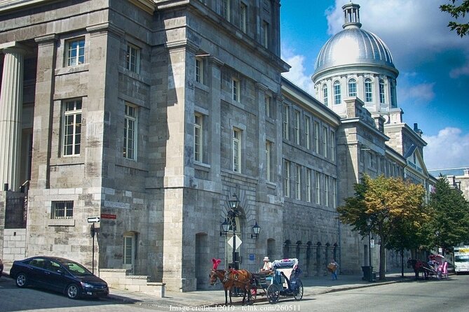 Welcome to Montreal's Old Town: Private 2-hour Walking Tour - Expert Local Guides