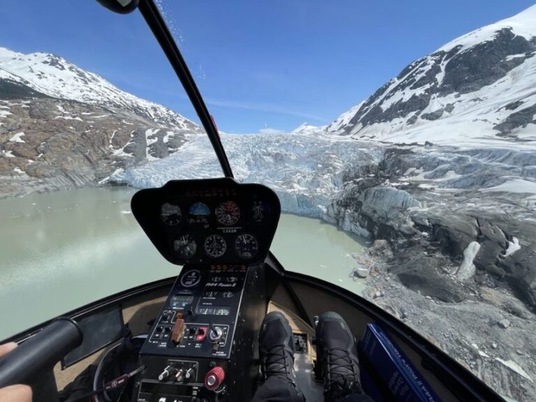 Whistler: The Sea to Sky Helicopter Tour and Glacier Landing