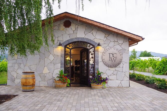 Wine Tour - Half Day Lakeshore & Southeast Kelowna - Pickup Details and Policy