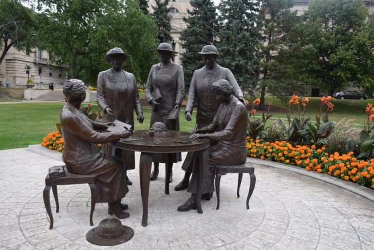 Winnipeg: Manitoba Legislative Grounds Audio Walking Tour