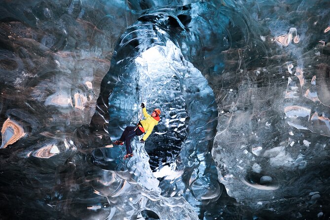 Winter Ice Cave Climbing Private Photoshoot – 15 Shot Package