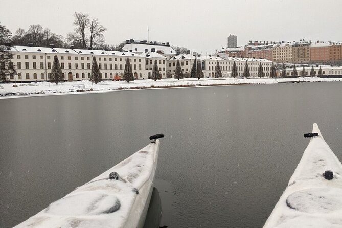 Winter Kayak Tour in Stockholm City Hot Sauna