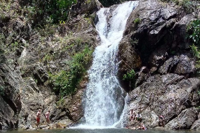 Xunantunich and Jungle Pontoon Waterfall Adventure
