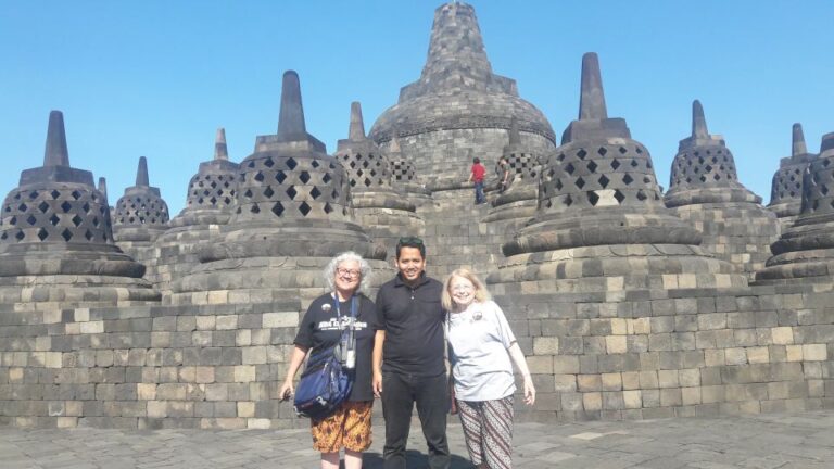 Yogyakarta: Prambanan Temple Morning Tour and Borobudur Tour