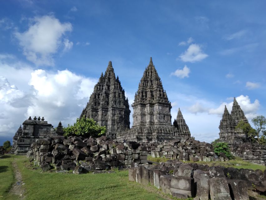 1 yogyakarta prambanan temple ramayana ballet performance Yogyakarta: Prambanan Temple - Ramayana Ballet Performance