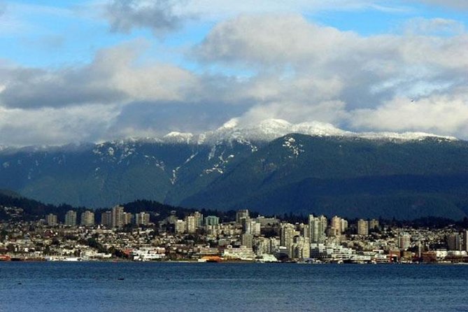 1 yvr layover vancouver city sightseeing private tour YVR Layover - Vancouver City Sightseeing Private Tour