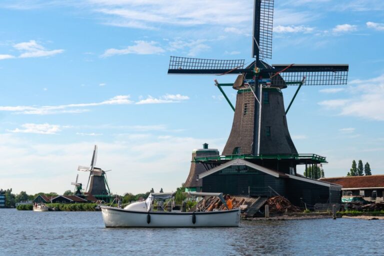 Zaanse Schans Windmills: Private Cruise With Food and Drinks