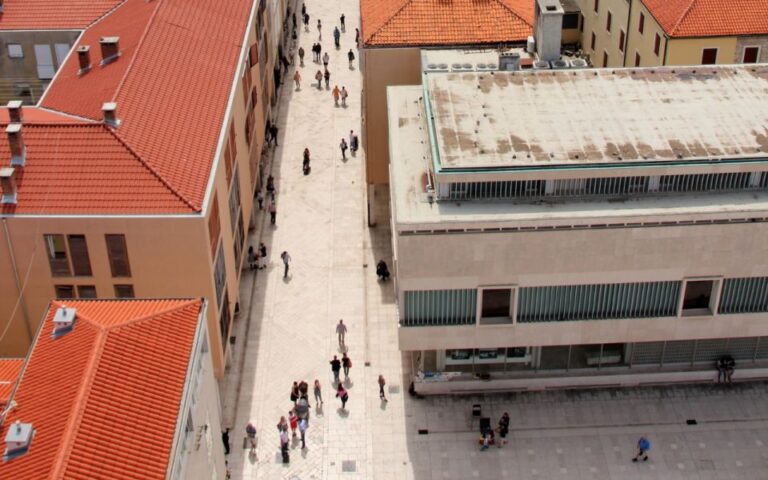 Zadar: Guided Old Town History Walking Tour