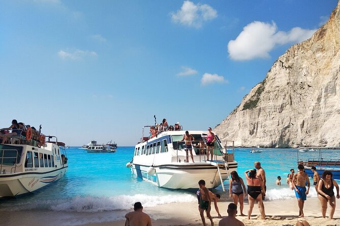 Zakynthos Guided Tour: Shipwreck, Navagio, Blue Caves and Xigia Beach