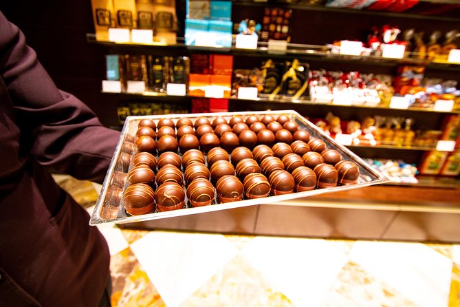 Zurich Chocolate Hunting Tour With a Local
