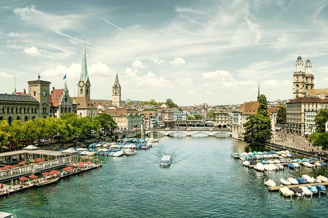 Zurich Highlights Tour With Cruise and Lindt Home of Chocolate