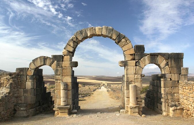 2 Days Tours From FEZ to FEZ via Chefchaouen, Meknès , Volubilis - Key Points