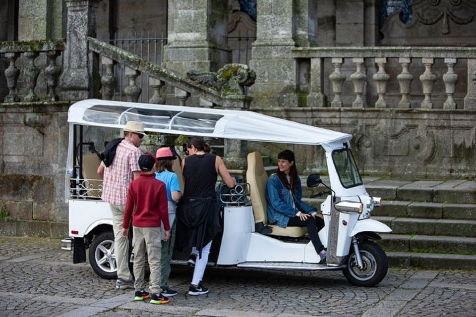 2 Hour Private Tuktuk Tour in Porto to Monastery and Cellars - Key Points