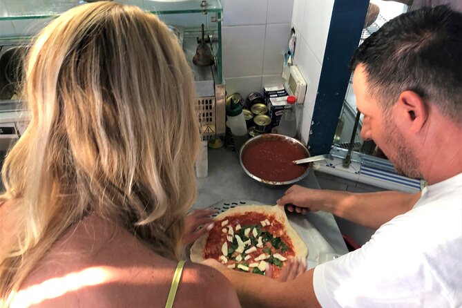 1-Hour & 20 Minutes Pizza Making Class Activity in Napoli - Customer Expectations