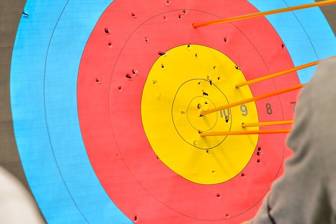 1 Hour Archery Session in Warwick - Meeting and Pickup Information
